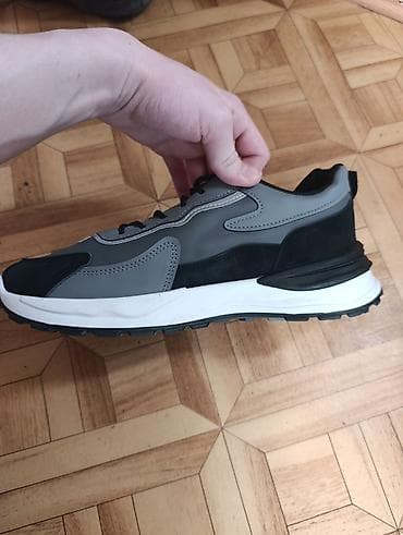 nike react: Продаю Кроссовки мужские повседневные. Полностью новые ! Заказывали — 4