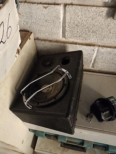 960 8gb: Автомобильный сабвуфер в корпусе с встроенным усилителем - Тип — 1