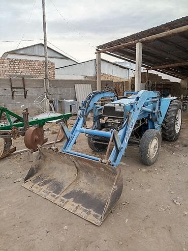 багажник на мото: Фронтальный мини-погрузчик на базе компактного трактора - Синий — 5