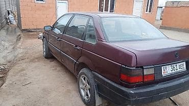 vw: Volkswagen Passat: 1989 г., 1.8 л, Механика, Седан — 1