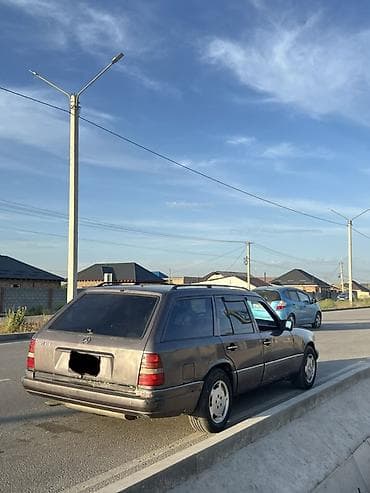 outback br: Mercedes-Benz W124: 1994 г., 2.2 л, Автомат, Бензин, Универсал — 4