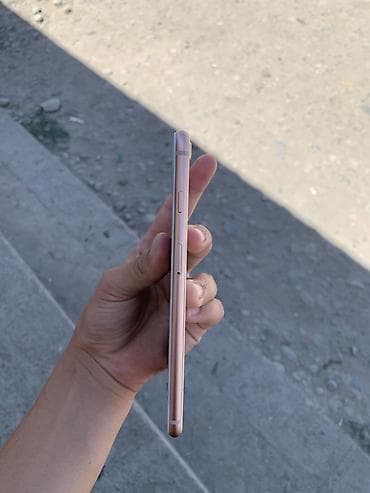 сколько стоит iphone 19: IPhone 8 Plus, цвет Gold (золото) - Экран 5.5", Retina HD — 3
