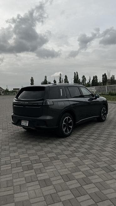 Lixiang: Lixiang : 2022 г., Автомат, Электромобиль, Кроссовер — 4