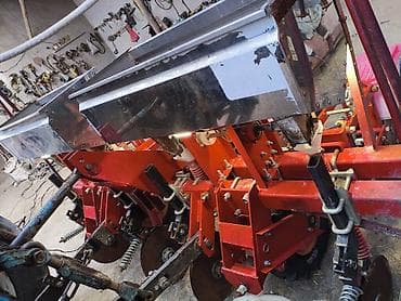 прессподборщик рулонный: Навесной сеялкой. Основные характери Подходит для: - Посева и — 5