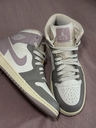 nike react: Кроссовки Air Jordan 1 Mid - Модель: Air Jordan 1 Mid (код на ярлыке — 1