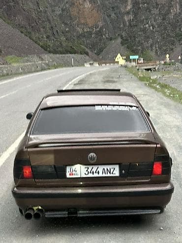 bmw m1: BMW 5 series: 1988 г., Бензин, Седан — 3