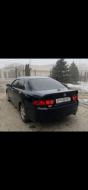 рассмотрим все варианты: Honda Accord: 2003 г., 2 л, Механика, Газ, Седан — 4