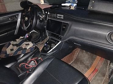 rav 4 2018: Toyota Corolla: 2018 г., Автомат, Седан — 9