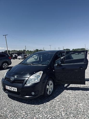 оборотный плук: Toyota Corolla Verso: 2008 г., 2.2 л, Механика, Дизель, Минивэн — 2
