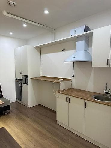Аренда коммерческой недвижимости: Аренда офисов, 83 м², В жилом комплексе — 10
