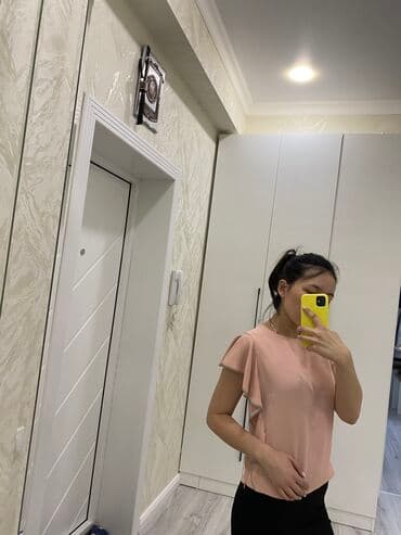 Атайын кийим: Нежная блузка состояние отличное, один раз одевала, производство — 1