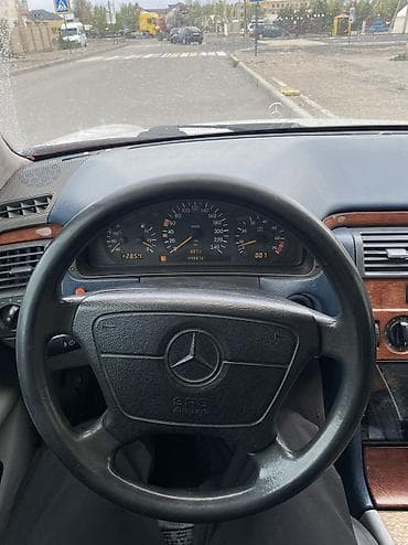замок мерс 210: Mercedes-Benz E-Class: 1999 г., 2 л, Автомат, Бензин, Седан — 7