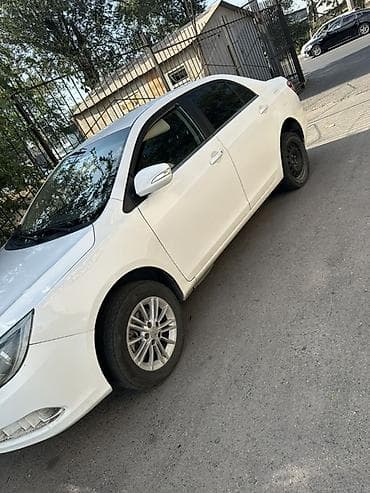 bud e9: BYD E5: 2019 г., Электромобиль, Седан — 4