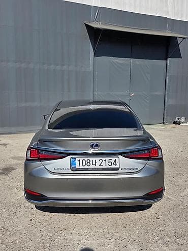 на lexus rx: Lexus ES: 2020 г., 2.5 л, Гибрид — 6