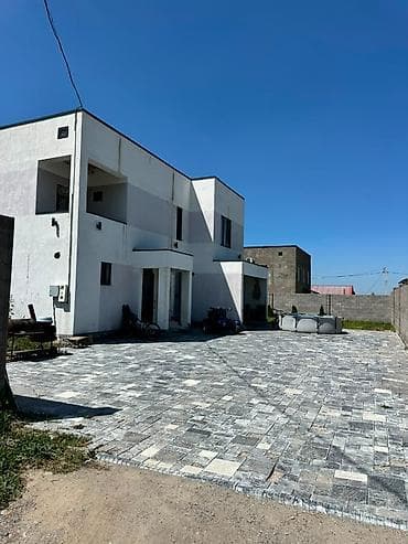 Современный двухэтажный дом в VIP-городке «Давос», село Байтик — at lalafo.kg Современный двухэтажный дом в VIP-городке «Давос», село Байтик —