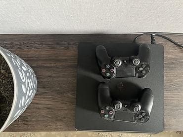 game sir: Sony PlayStation 4 Slim (черная), комплект: - Игровая консоль PS4 — 1