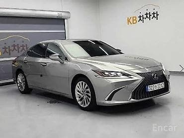 селика: Lexus ES: 2019 г., 2.5 л, Автомат, Гибрид, Седан — 1
