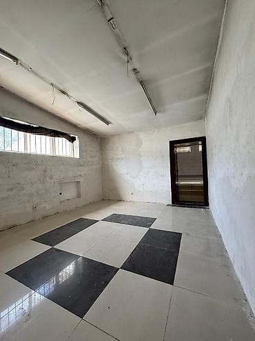 недвижимость в бишкеке: Продается коммерческое помещение? по ул. Советская площадь 1033 кв.м — 3