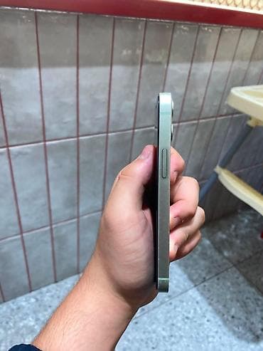 телефон бу ош: IPhone 12 mini, Б/у, 64 ГБ, Зеленый, Чехол, Защитное стекло, 69 % — 9