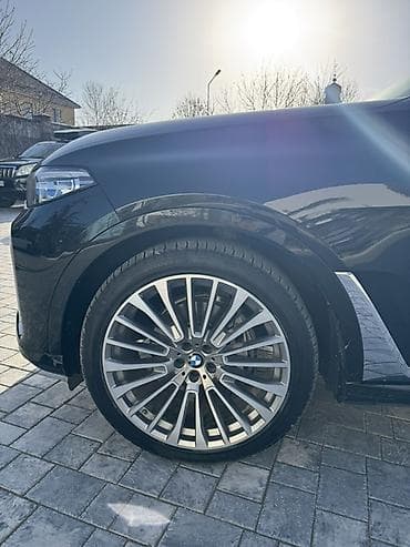 Продажа авто: BMW X7: 2021 г., Бензин, Кроссовер — 8
