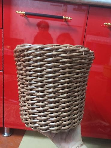 Кухонные принадлежности: Плетёный кашпо-горшок с пластиковым вкладышем. - Материал: внешний — 2