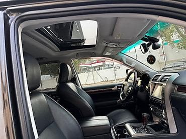 4: Lexus GX: 2017 г., 4.6 л, Автомат, Бензин, Внедорожник — 3