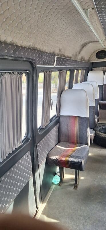 Автобус, Mercedes-Benz, 2003 г., 2.7 л, 16-21 орун — 4