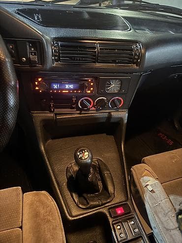 на е34: BMW 5 series: 1991 г., 2.5 л, Механика, Бензин, Седан — 9