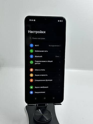 e88 drone: Realme C61, Б/у, 128 ГБ, цвет - Черный, 2 SIM — 8