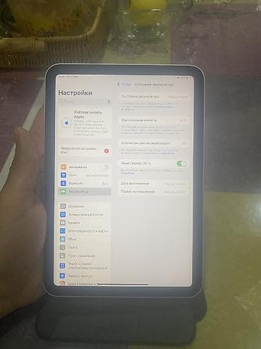 ipad 8th gen: Планшет, Apple, память 128 ГБ, 7" - 8", Wi-Fi, Б/у, Классический цвет - Белый — 6