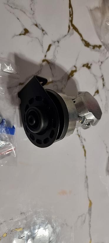 1700 сокет: Продаю розетка, вилка для прицепа, крепления для фаркопа, муфты — 3