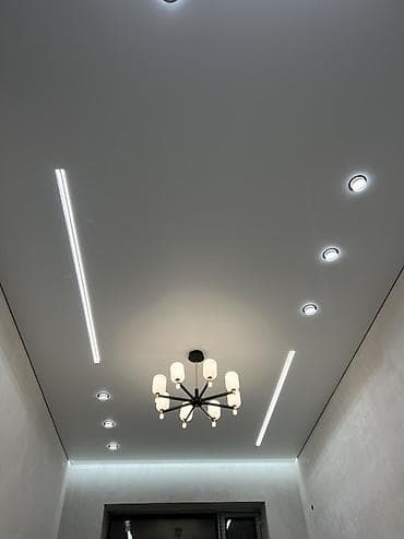 intel xeon e5: Натяжные потолки с интегрированной подсветкой - Современные — 2