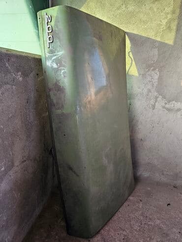 старая модель dell: Крышка багажника Mercedes-Benz, 1982 г., Б/у, Оригинал — 2