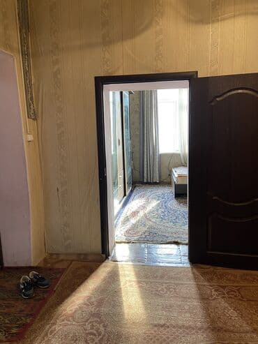 квартира студия в аренду: 1 комната, 30 м², Сталинка, 1 этаж, Старый ремонт — 2