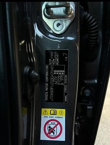 коврик приус: Toyota Prius: 2017 г., 1.8 л, Вариатор, Гибрид, Лифтбек — 8