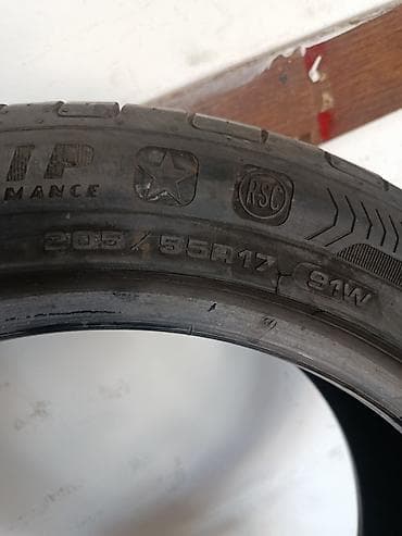 17: Шины 205 / 55 / R 17, Лето, Б/у, 1 шт, Легковые, GoodYear — 2