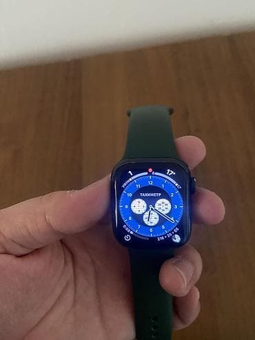 Смарт‑часы в стиле Apple Watch с прямоугольным дисплеем и зелёным at lalafo.kg Смарт‑часы в стиле Apple Watch с прямоугольным дисплеем и зелёным