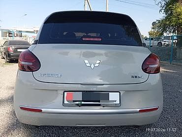 Транспорт: BYD M6: 2023 г., 2 л, Автомат, Электромобиль, Хэтчбэк — 6
