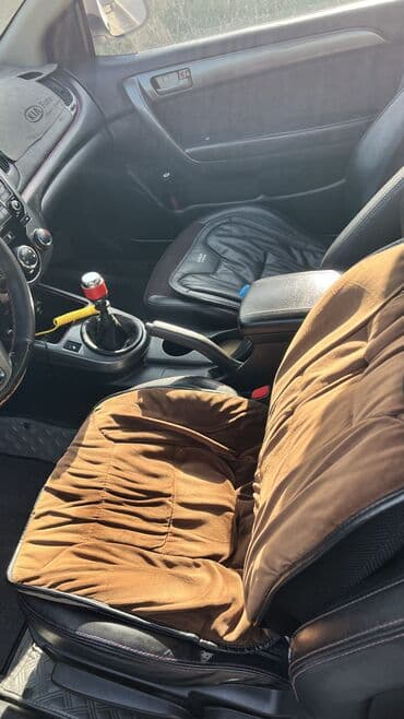 автомобили для инвалидов с ручным управлением: Kia Forte: 2010 г., 1.6 л, Механика, Бензиновая, Купе — 16