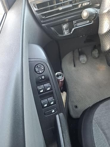 полировка для авто: Citroen Grand C4 Picasso: 2017 г., 1.6 л, Механика, Дизель, Минивэн — 7