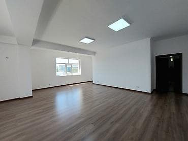 Аренда офисов, 320 м², В торговом центре, С видом на горы, 1 линия, С отдельной кухней — 9