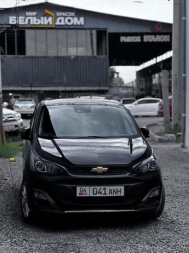 машина дешёвый: Chevrolet Spark: 2018 г., 1 л, Вариатор, Бензин, Хэтчбэк — 4