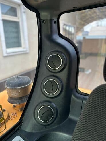 полировычный машынка: Экскаватор, Hyundai, 2017 г., Колесный — 9