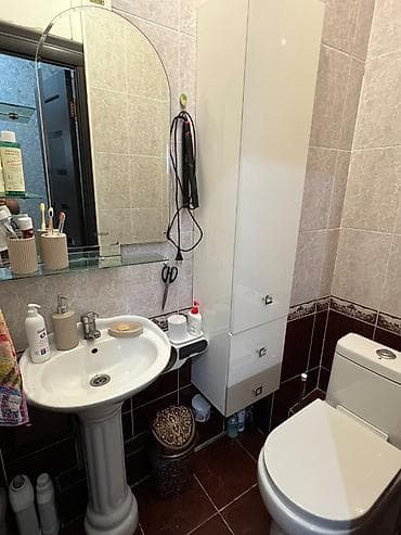 Квартиры: 3 комнаты, 62 м², Юг-2 мкр 105 серия, 9 этаж, Евроремонт — 9