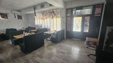 дом с бизнесом бишкек: 12 мкр Продается готовый бизнес Площадь:85м2 Этаж:1 С — 6