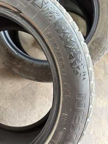 low ll: Пара всесоюзных шин Nexen 215/55 R17 98V (XL, Extra Load). - Размер — 2