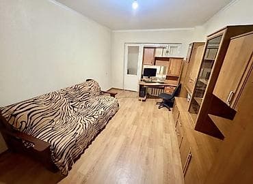 105 квартира: 1 комната, 35 м², 5 мкр 105 серия, 1 этаж, Старый ремонт — 1