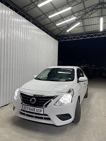 Nissan Versa: 2016 г., 1.6 л, Автомат, Бензин, Седан — 3