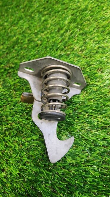 е91: Крючок капота Е90 е91 е92 е93 Крючок капота 6 В отличном состоянии — 1