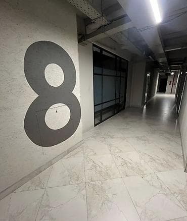 Продажа офисов 53 м², С ремонтом, Без мебели, Бизнес центр, 8 этаж at lalafo.kg Продажа офисов 53 м², С ремонтом, Без мебели, Бизнес центр, 8 этаж